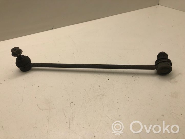 Volkswagen PASSAT B8 Priekinė stabilizatoriaus traukė 