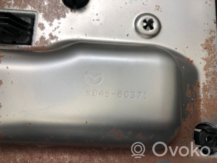 Mazda 3 III Ohjauspyörän pylvään verhoilu KD4560371