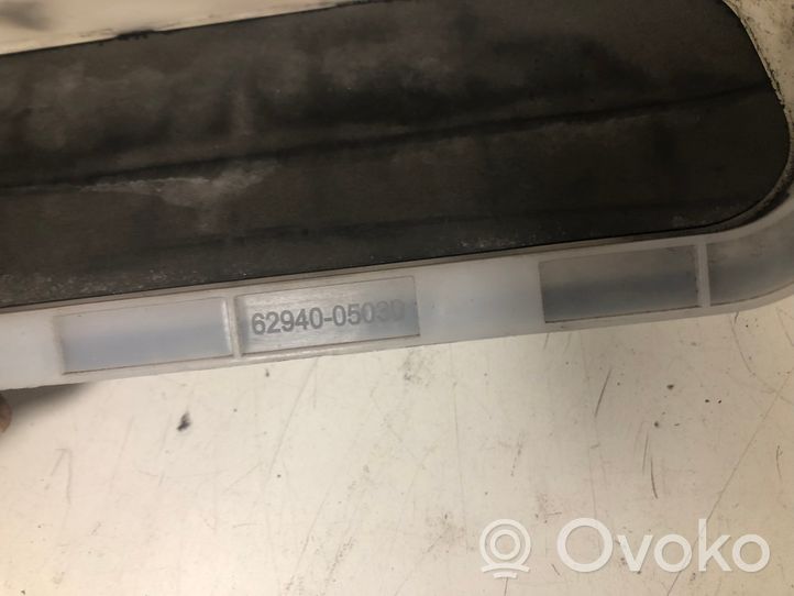 Toyota Avensis T270 Quarter panel pressure vent 