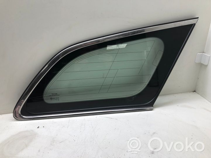 Toyota Avensis T270 Aizmugurējais virsbūves sānu stikls 43R00048