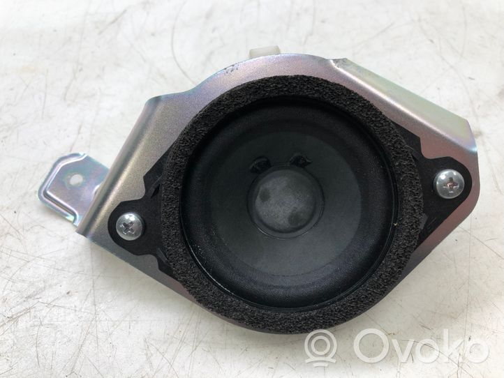 Mazda CX-7 Enceinte haute fréquence dans les portes arrière EG246696X