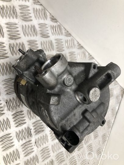 Audi Q3 8U Ilmastointilaitteen kompressorin pumppu (A/C) 5N0820803H