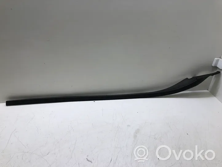 Volvo S60 Windshield trim 31335865