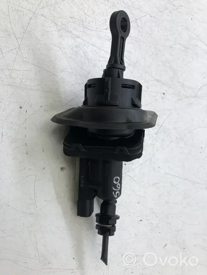 Volvo S60 Clutch master cylinder 5G917A542BC