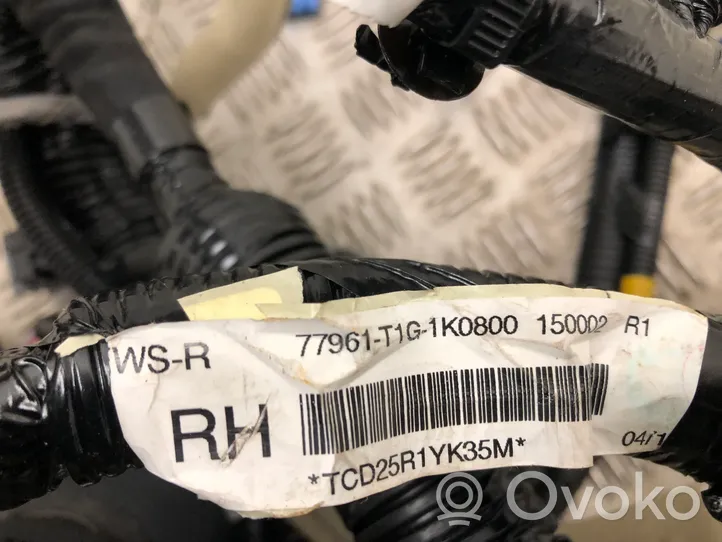 Honda CR-V Faisceau câblage de panneau 77961T1G1K0800