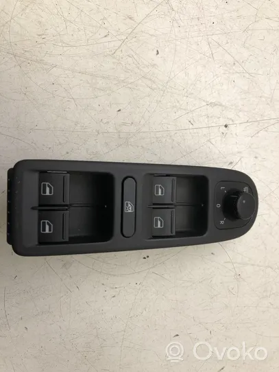 Volkswagen Golf VI Electric window control switch 5K0867255A