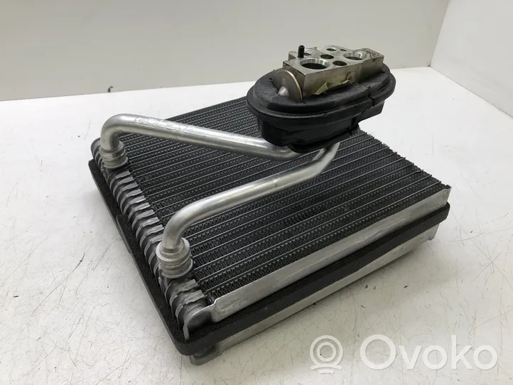 Volkswagen Golf VI Oro kondicionieriaus radiatorius (salone) 