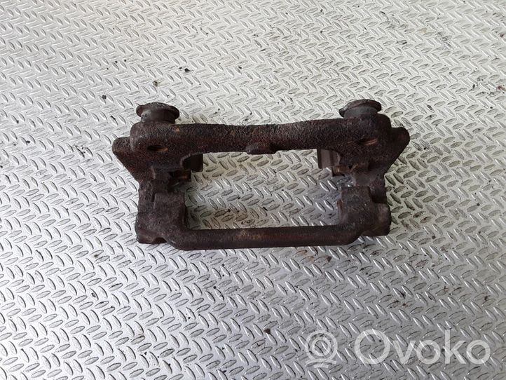 Toyota Avensis T250 Mordaza caliper del freno trasero 