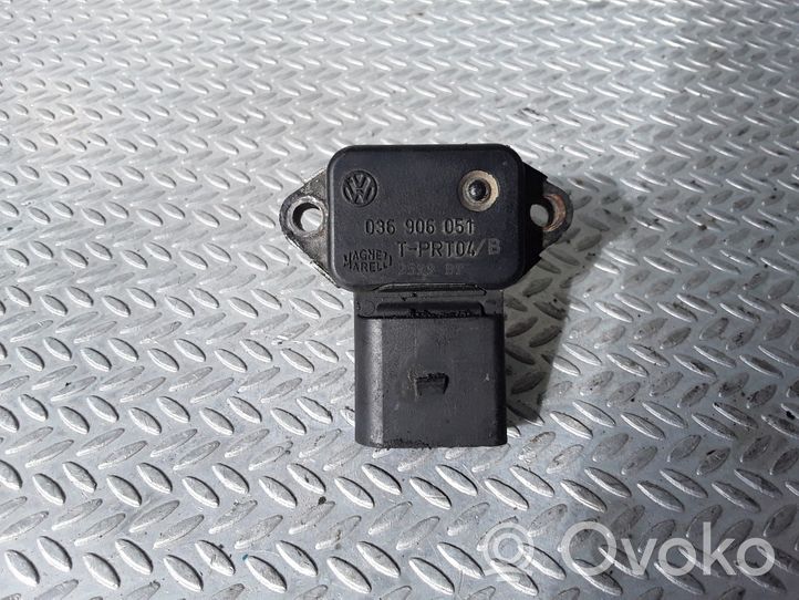 Volkswagen Golf IV Air pressure sensor 036906051