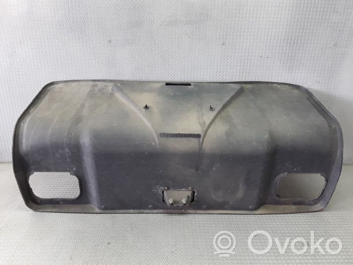 Audi A8 S8 D2 4D Rivestimento inferiore 4D0867821