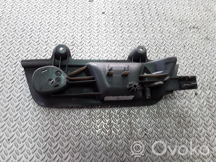 Audi A4 S4 B6 8E 8H Maniglia interna per portiera anteriore 8E2837019