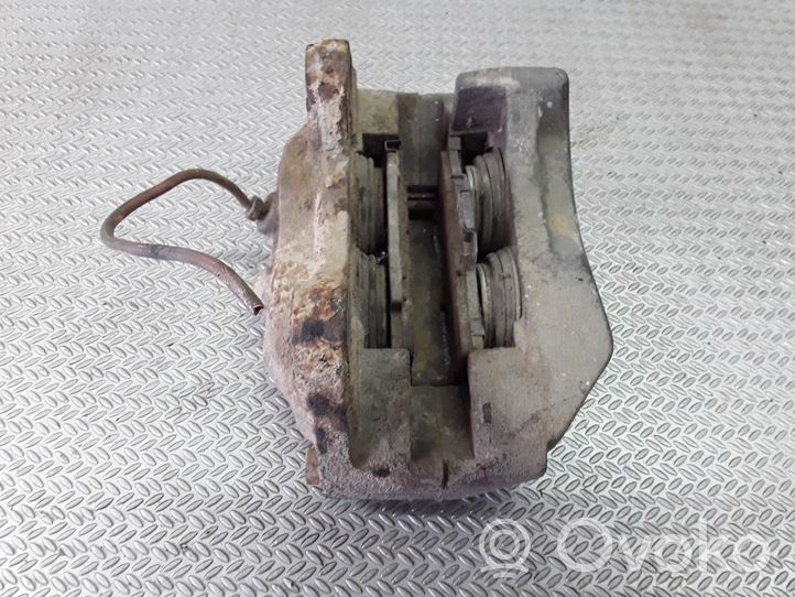 Toyota Land Cruiser (J100) Bremssattel vorne 