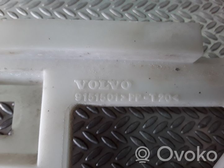 Volvo S70  V70  V70 XC Staffa di rinforzo montaggio del paraurti anteriore 9151501