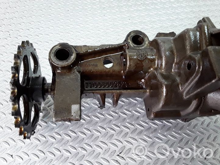 Renault Espace III Oil pump 7700600252