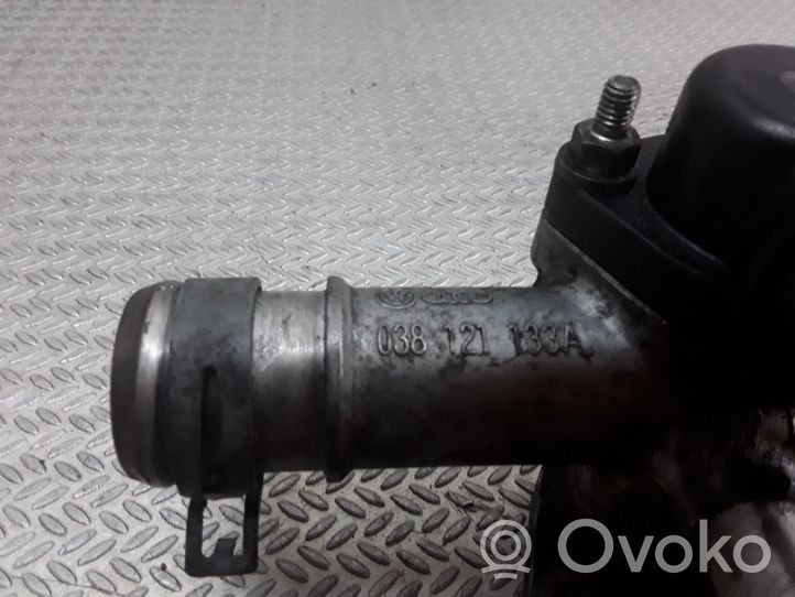 Audi A4 S4 B5 8D Thermostat/thermostat housing 038121133A