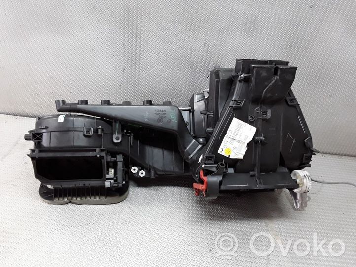 Volkswagen Jetta VI Scatola climatizzatore riscaldamento abitacolo assemblata 5C1820003M