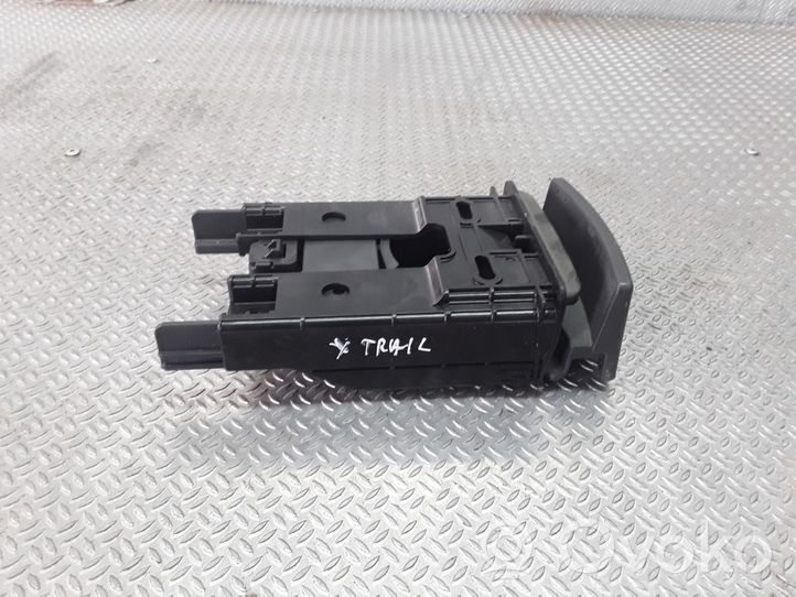 Nissan X-Trail T30 Cup holder back 96965EQ000