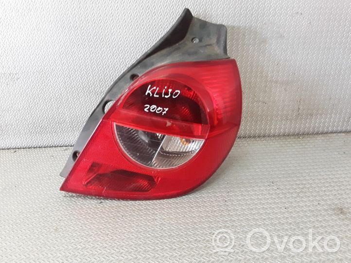 Renault Clio III Luci posteriori 89035080