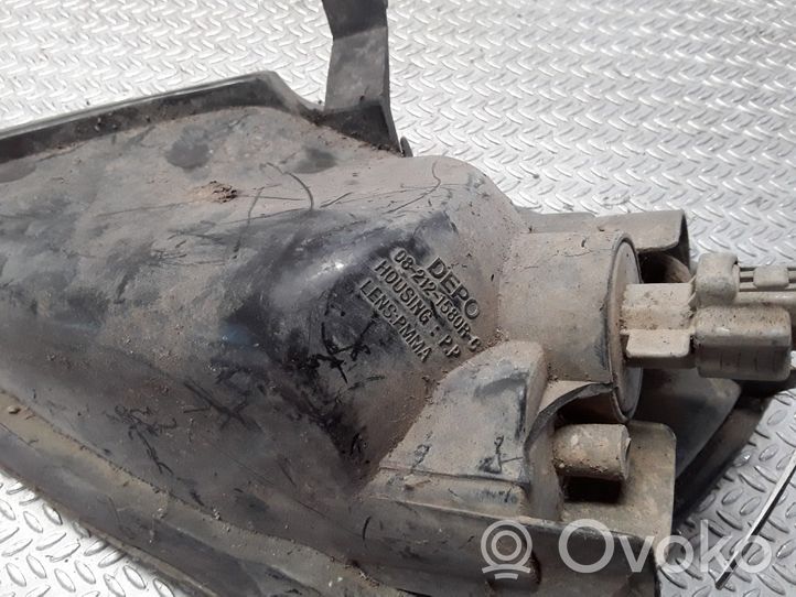 Toyota Carina T190 Передний поворотный фонарь 082121580