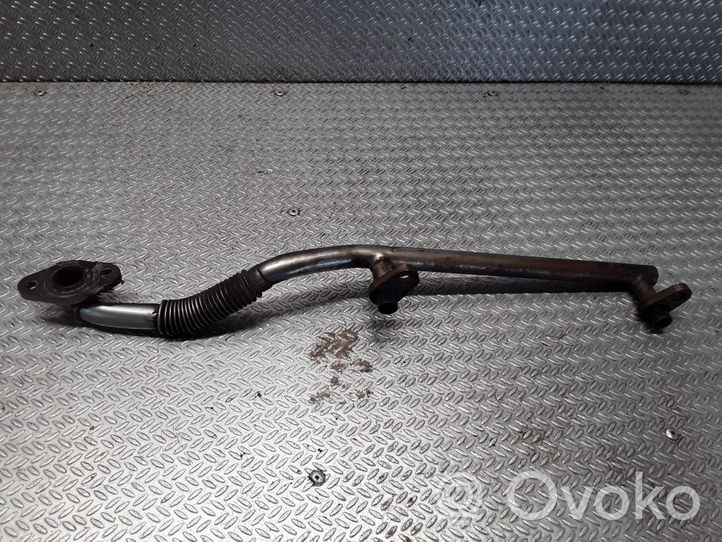 Opel Sintra Tuyau de raccordement solide EGR 