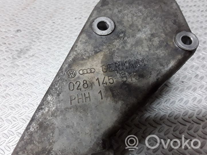 Audi A6 S6 C4 4A Vairo stiprintuvo siurblio tvirtinimo kronšteinas 028145515