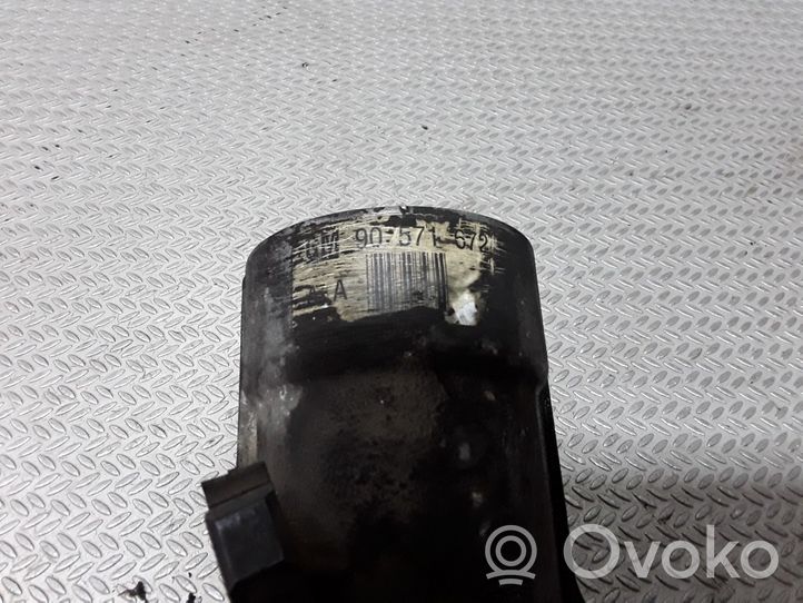 Opel Vectra B Supporto di montaggio del filtro dell’olio 90571672