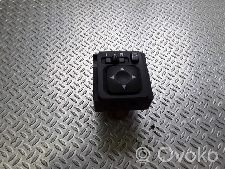 Mitsubishi Grandis Wing mirror switch 