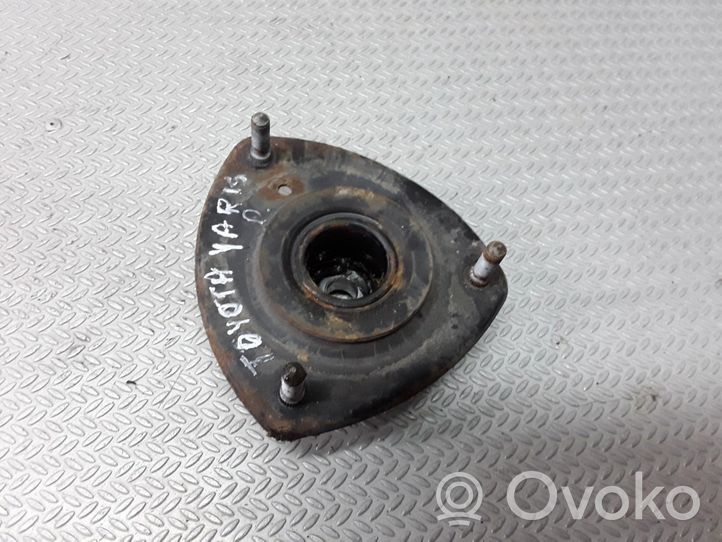 Toyota Yaris Support de jambe de force supérieur avant 