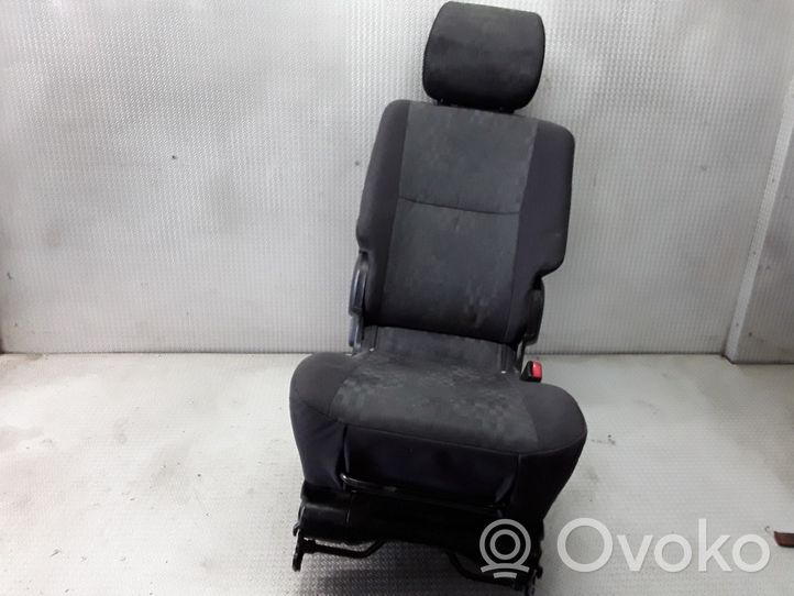 Toyota Avensis Verso Fotele / Kanapa / Boczki / Komplet 