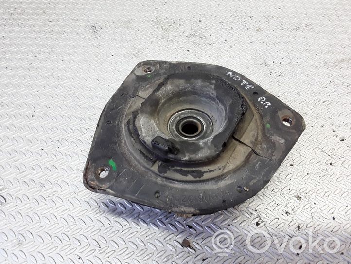 Nissan Note (E11) Supporto di montaggio della molla elicoidale 543209U00A