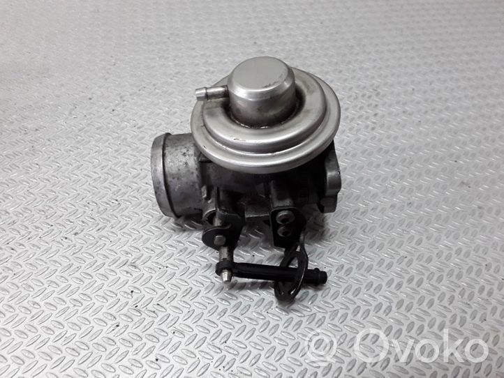 Audi A4 S4 B5 8D Valvola EGR 038129637