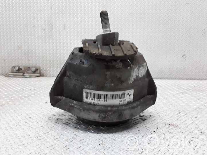 BMW 5 E60 E61 Dzinēja spilvens 15934612