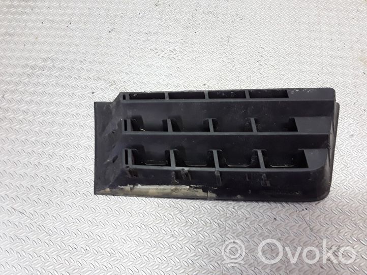 Renault Megane II Maskownica / Grill / Atrapa górna chłodnicy 8200114156