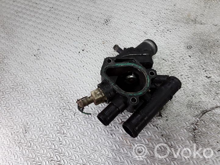 Renault Scenic I Termostat / Obudowa termostatu 8200065390