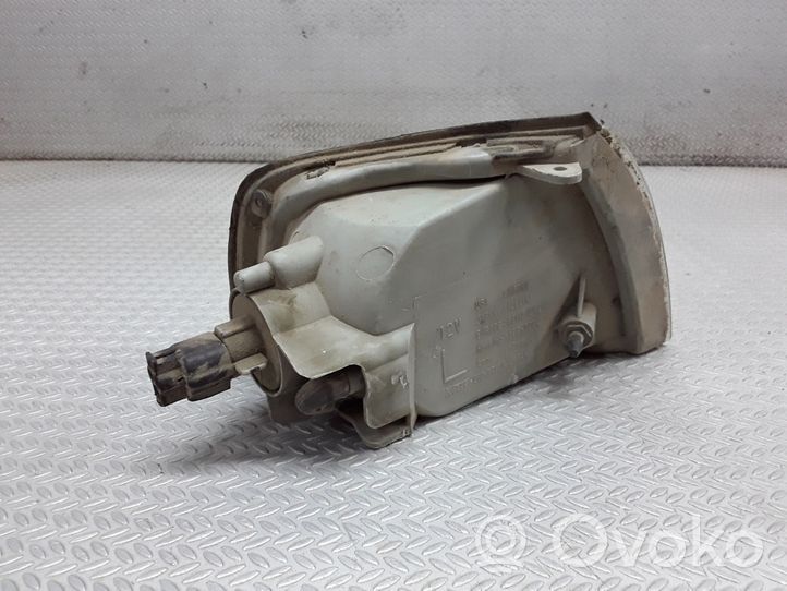 Mitsubishi Colt Priekšējais pagrieziena lukturis 21087148