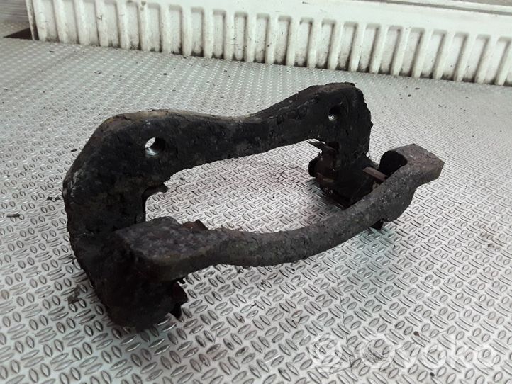 KIA Sorento Front Brake Caliper Pad/Carrier 