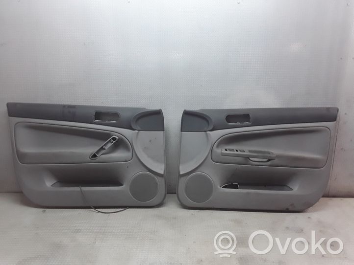 Volkswagen PASSAT B5.5 Set di rivestimento sedili e portiere 