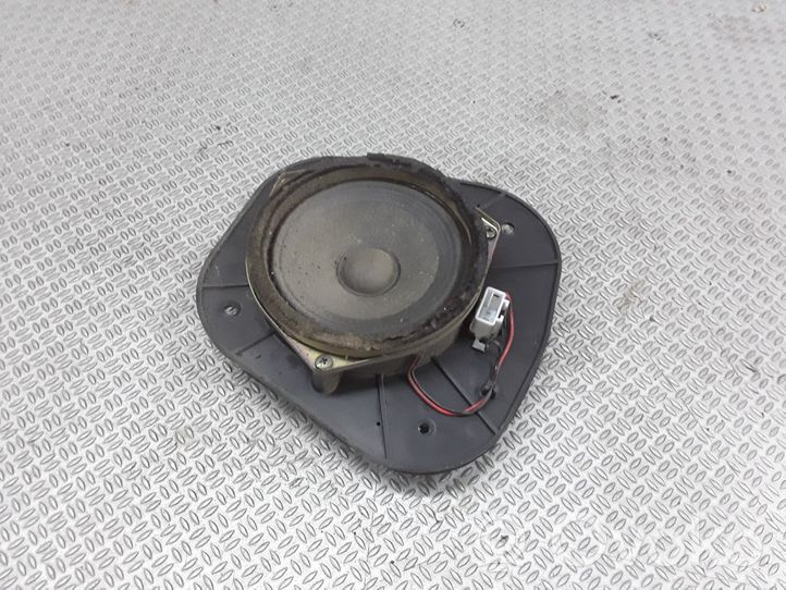 Toyota Hilux (N80, N90, N100, N110) Rear door speaker 8616035110