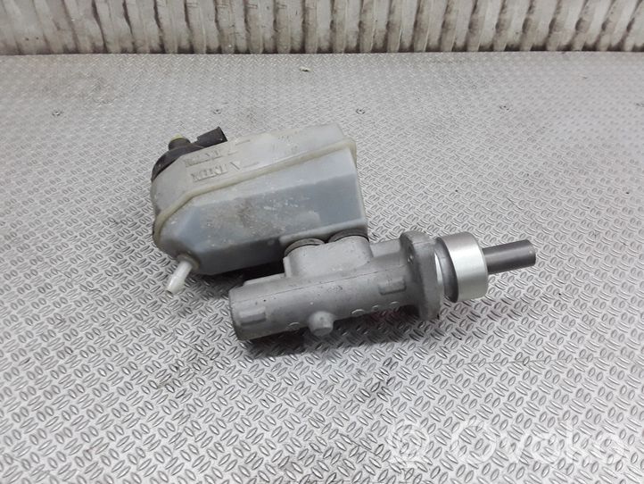 Renault Scenic RX Master brake cylinder 7700436913