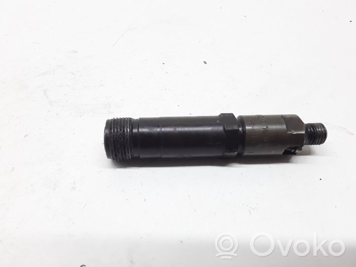 Mercedes-Benz C W202 Injecteur de carburant 0000101051