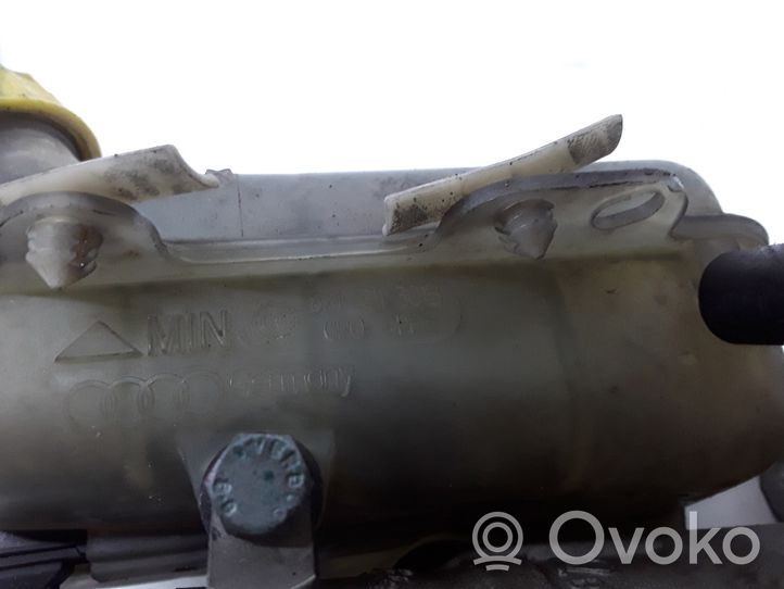 Audi A2 Główny cylinder hamulca 8Z1611301B