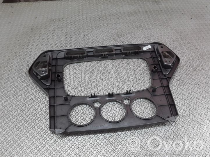 Ford Mondeo MK IV Konsola środkowa / Radio / GPS 7S7118522CDW