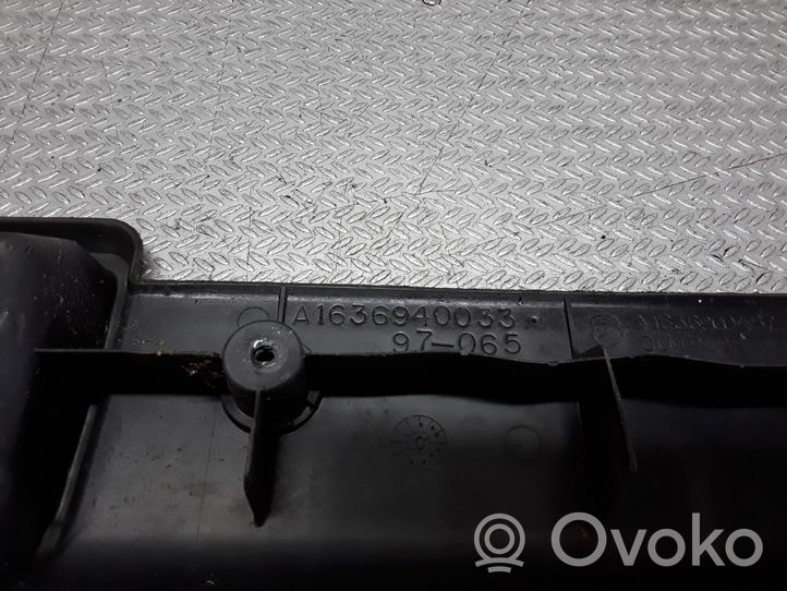 Mercedes-Benz ML W163 Rivestimento di protezione sottoporta del bagagliaio/baule 1636940033