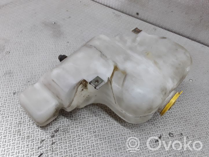 Nissan Patrol Y61 Réservoir de liquide lave-glace 