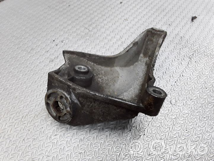 Audi A8 S8 D2 4D Support de boîte de vitesses 4D0399113L