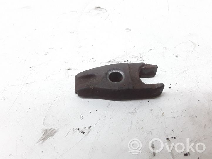 Peugeot 307 Support de pince d'injecteur de carburant 