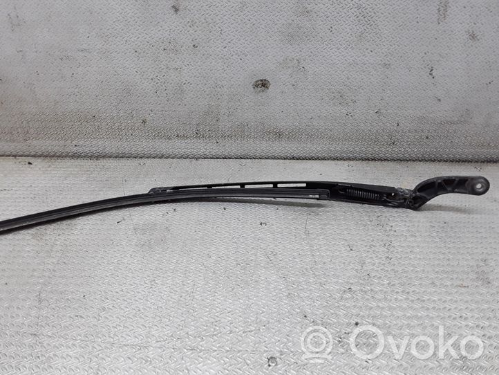 Audi A6 Allroad C5 Front wiper blade arm 4B1955407D