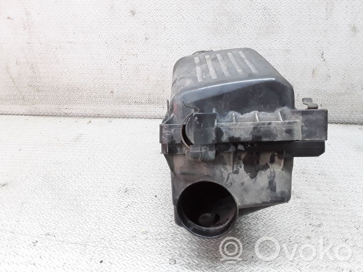 Toyota Corolla Verso E121 Caja del filtro de aire 