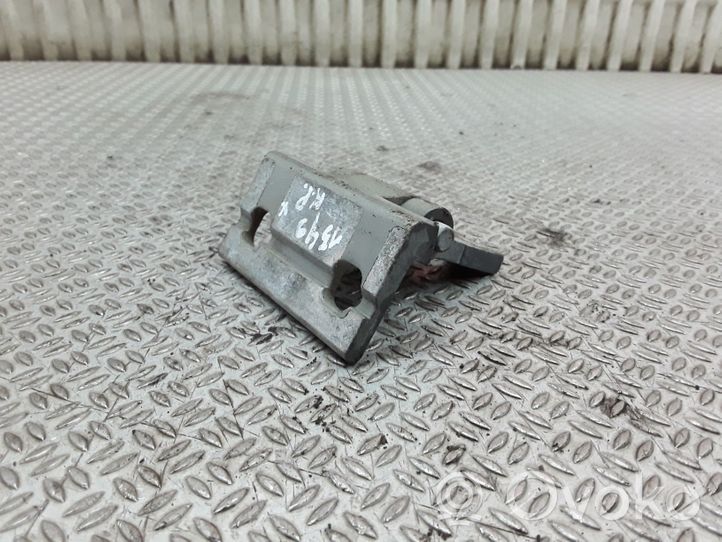 Volvo V70 Front door upper hinge 