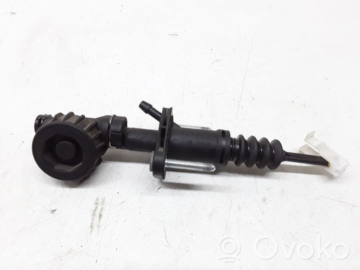 Opel Signum Główny cylinder sprzęgła 24412670